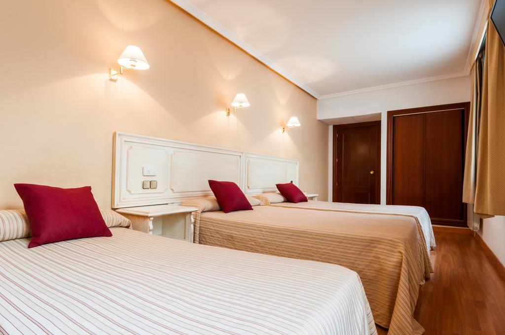 Hotel Victoria ليناريس المظهر الخارجي الصورة